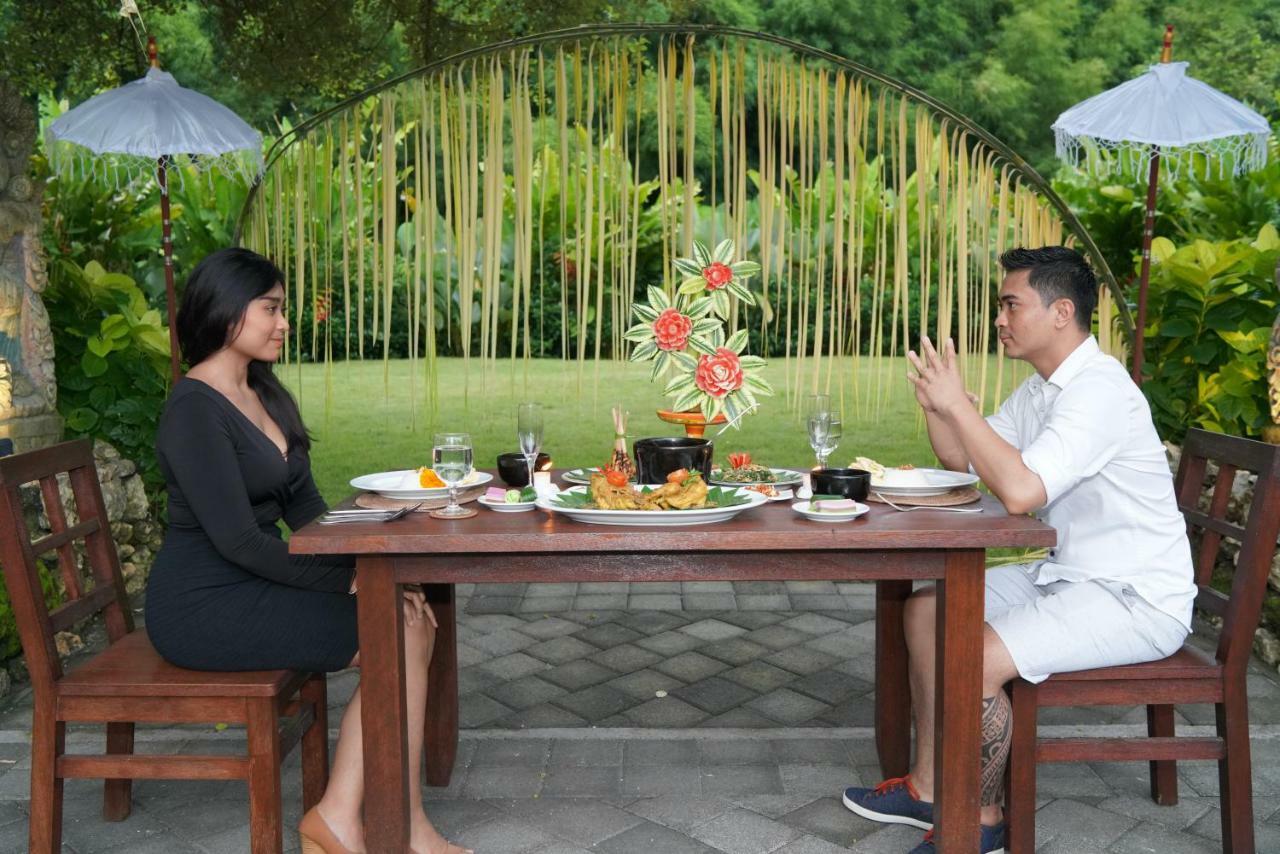 Trumbu Nusa Jimbaran Buitenkant foto
