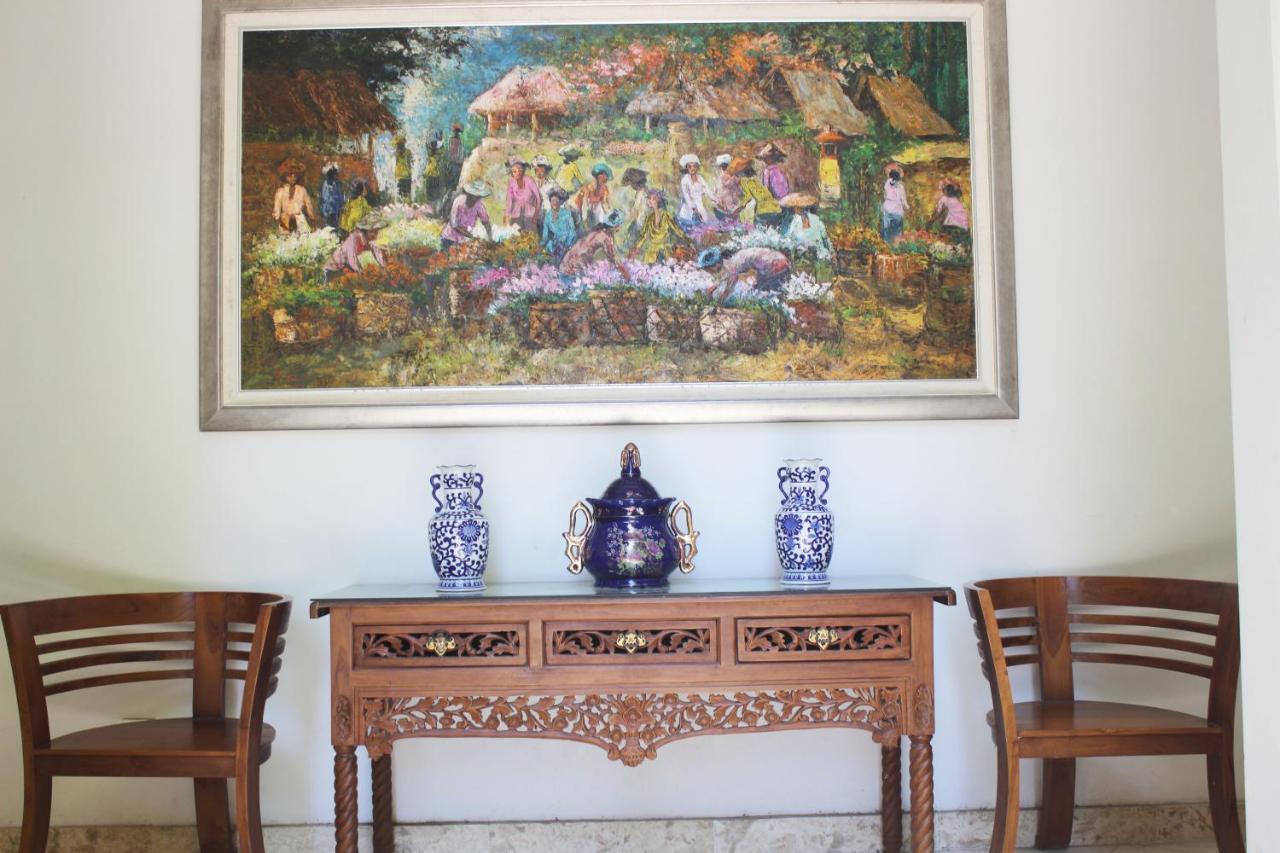 Trumbu Nusa Jimbaran Buitenkant foto